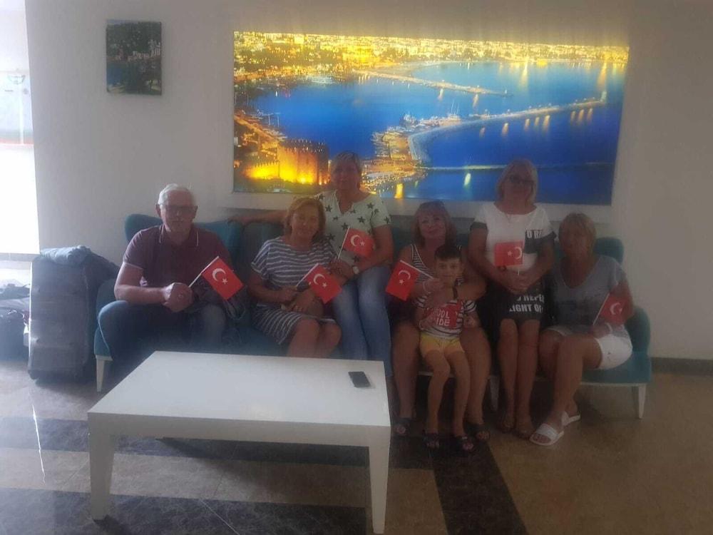 Grand Ati̇Lla Hotel Alanya Esterno foto