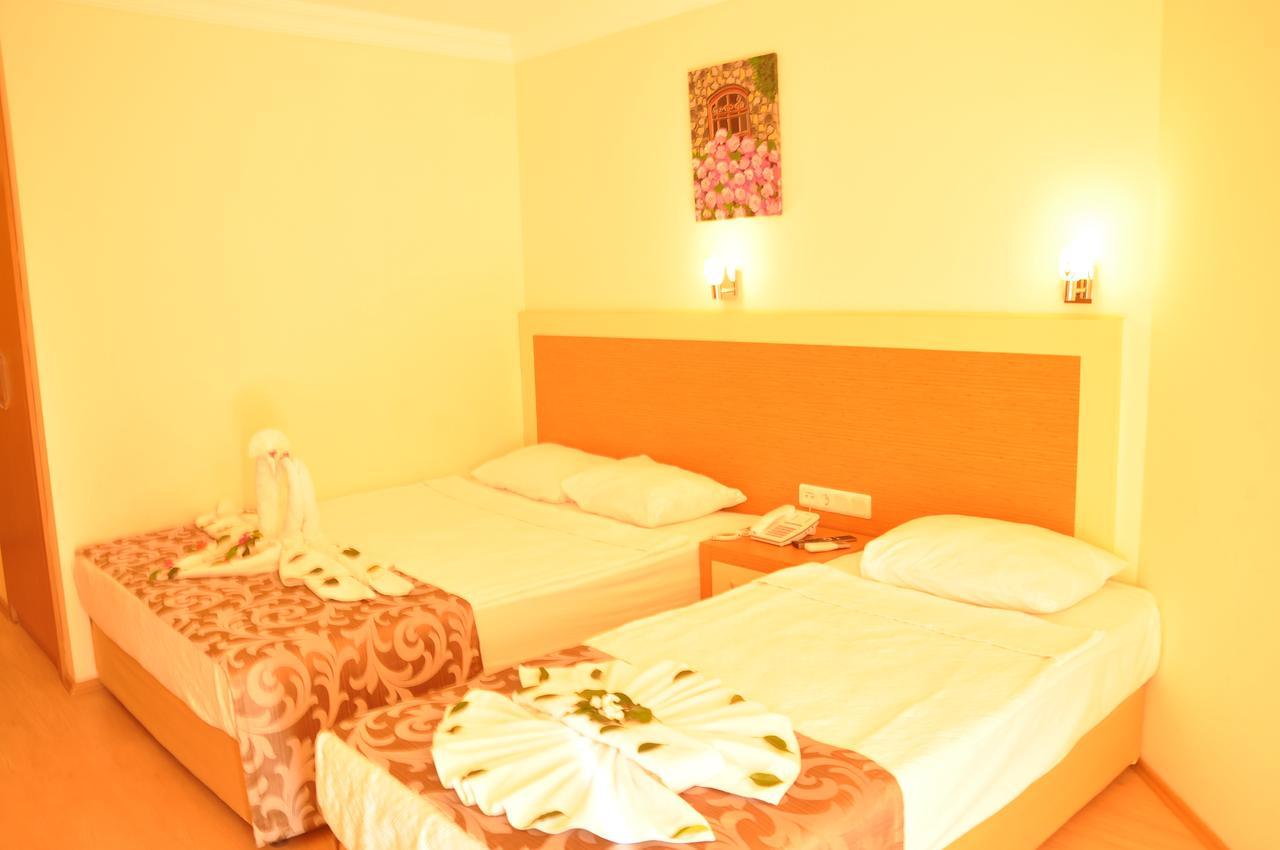 Grand Ati̇Lla Hotel Alanya Esterno foto